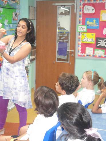 Dr. Priti Demonstrates Proper Dental Hygiene